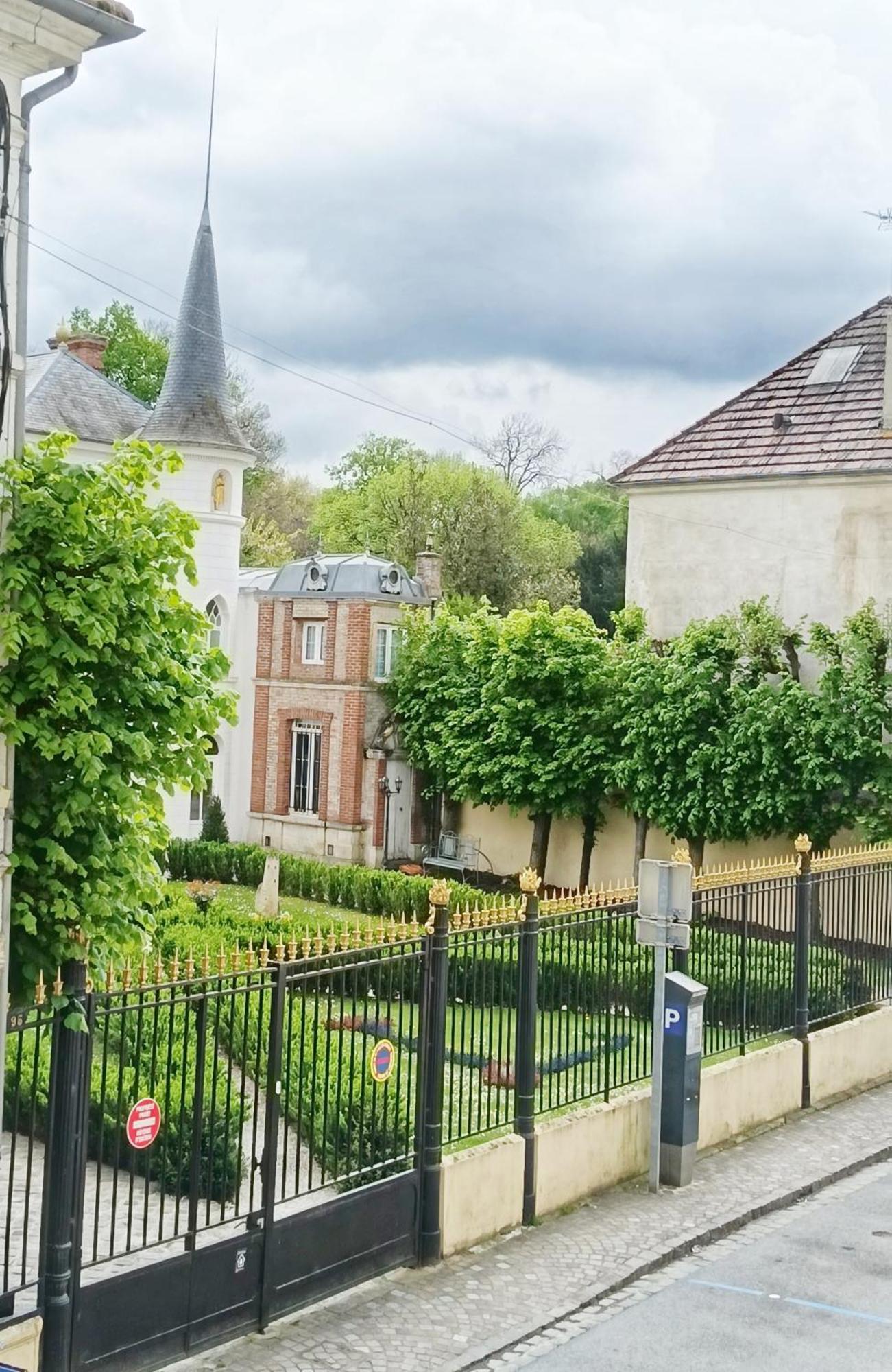 Rooms Home Csm Suites Privees Entre Paris Et Reims Charly-sur-Marne Esterno foto